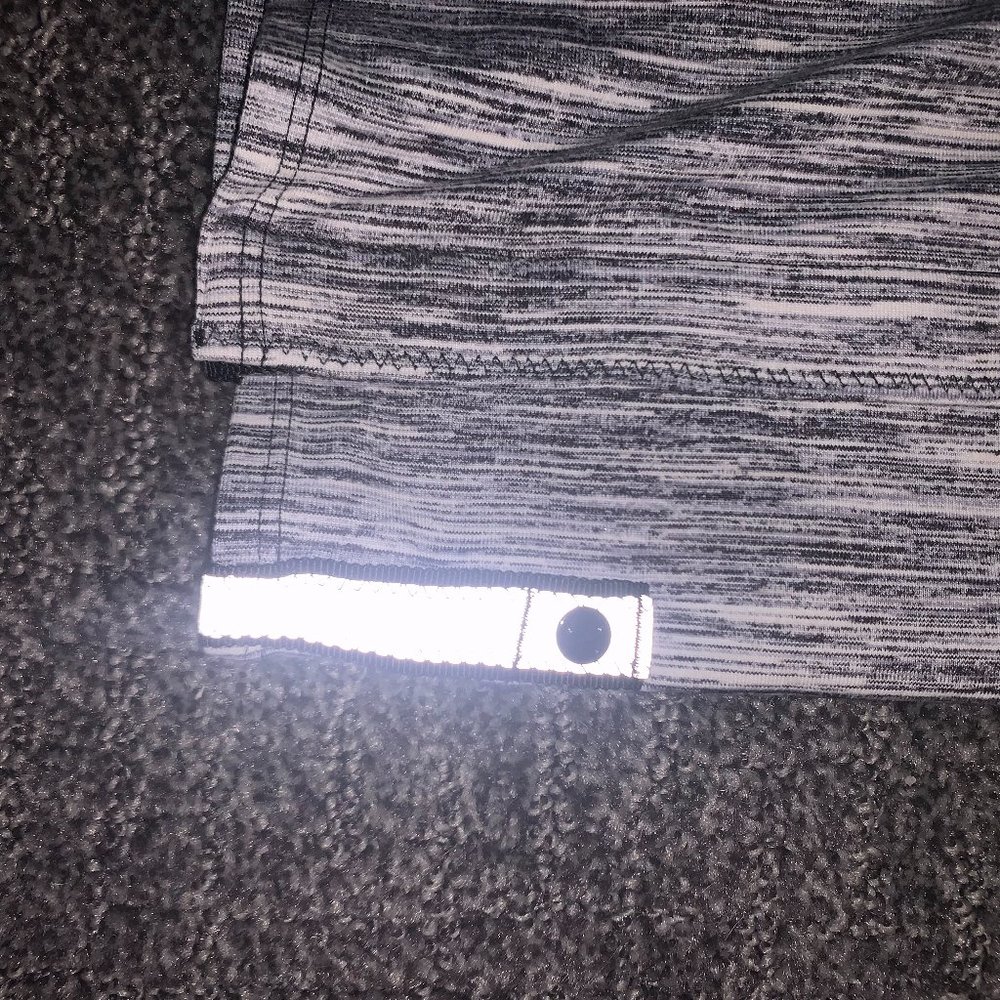 Lululemon infinity scarf